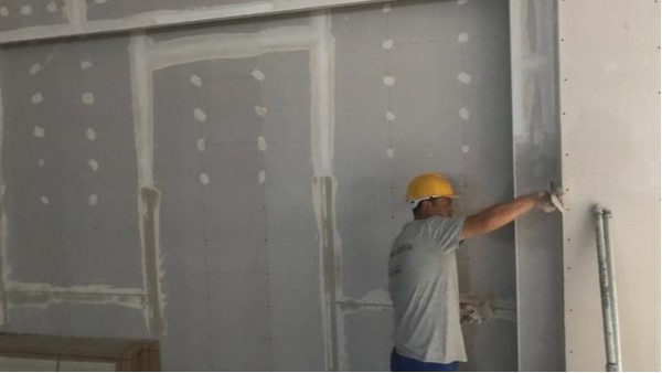 嵌縫石膏可以充當膩子進行大面積找平？看進來告別誤區(qū)