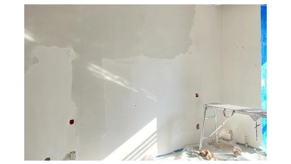 冬天氣溫下降，施工關心的問題：冬季刮膩子一般多久可以干?易高好膩子告訴您