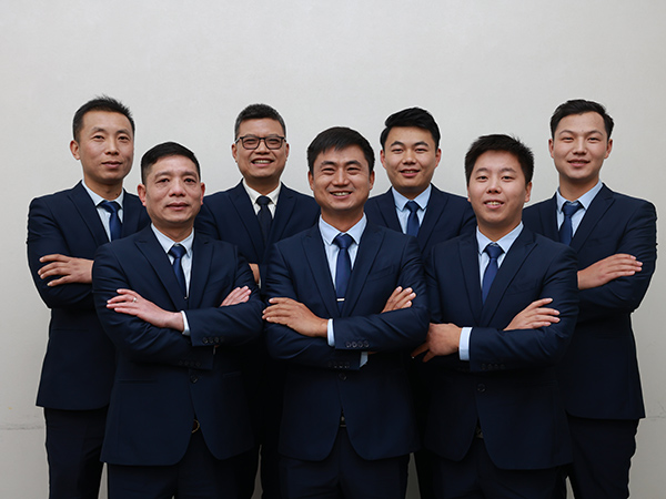 團(tuán)隊照片-易高