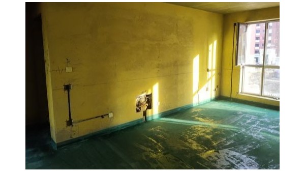 易高好膩?zhàn)犹嵝涯?，警惕！墻固施工中的潛在危險(xiǎn)及應(yīng)對(duì)方法揭秘